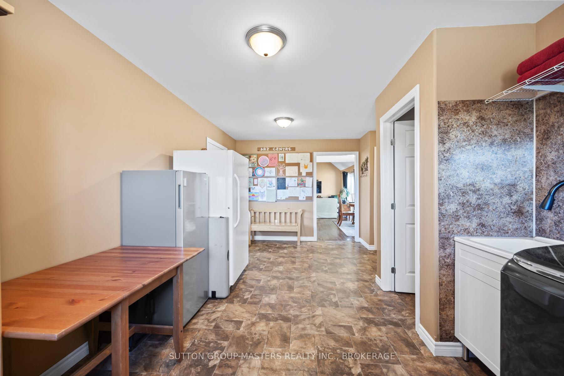 Photo 38 of 5382 Longswamp Road N, Frontenac, Frontenac South — HOMEH