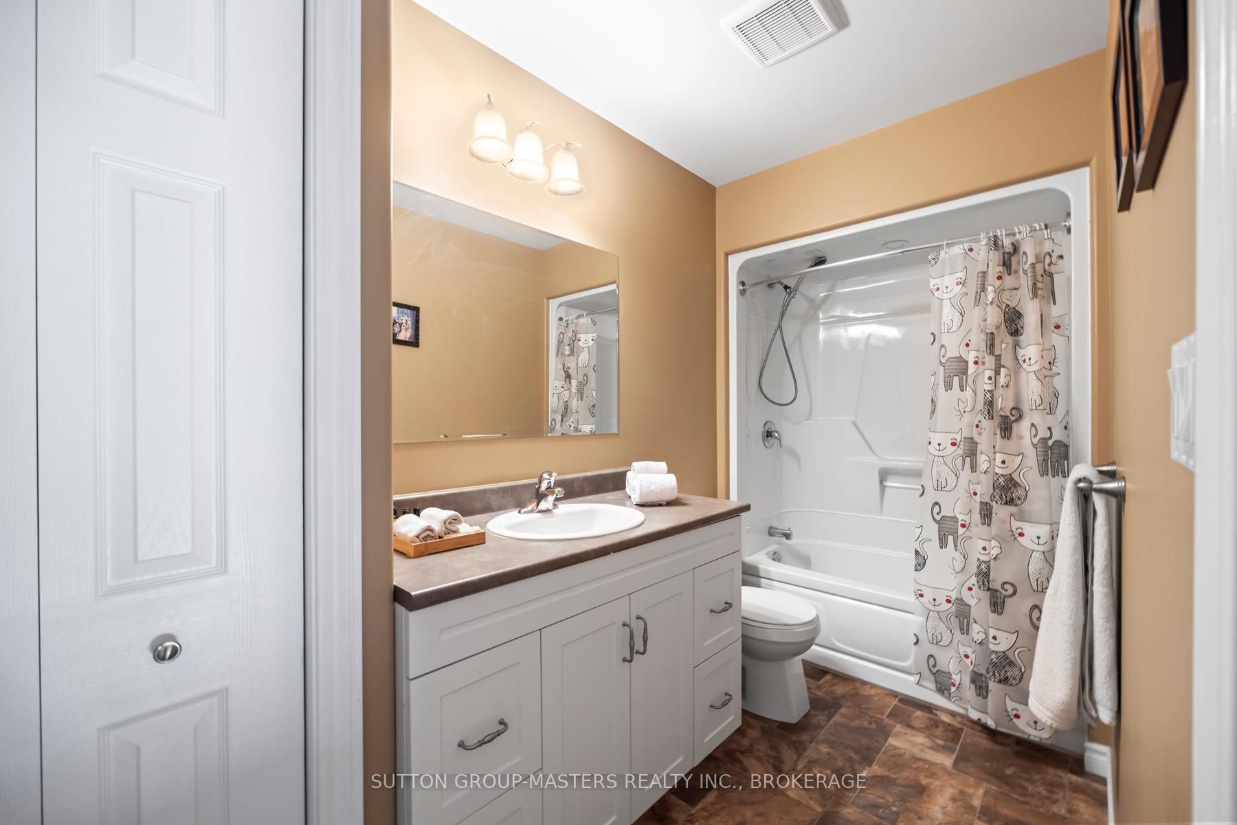 Photo 44 of 5382 Longswamp Road N, Frontenac, Frontenac South — HOMEH