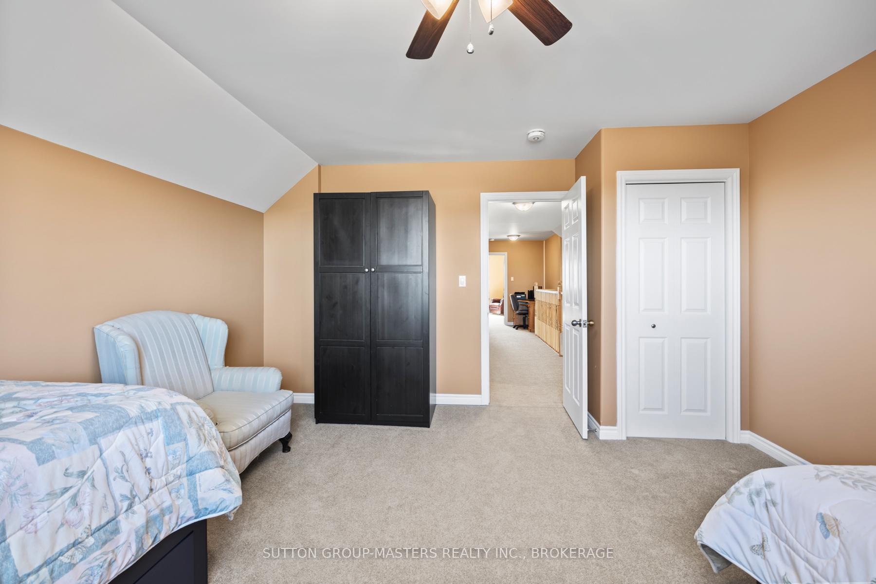 Photo 46 of 5382 Longswamp Road N, Frontenac, Frontenac South — HOMEH