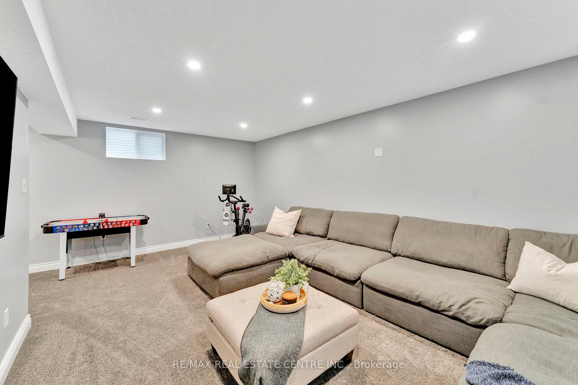 Photo 28 of 200 Birkinshaw Road, Cambridge — HOMEH