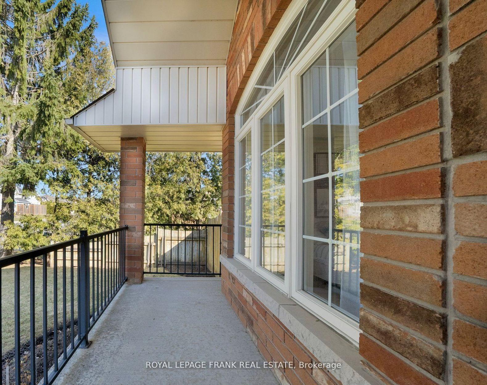 Photo 3 of 45 Valleycrest Drive, Clarington, Courtice — HOMEH