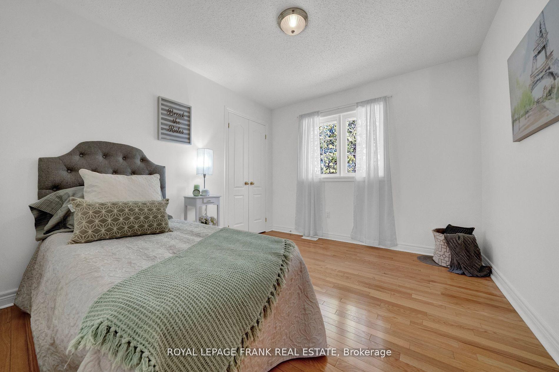 Photo 16 of 45 Valleycrest Drive, Clarington, Courtice — HOMEH