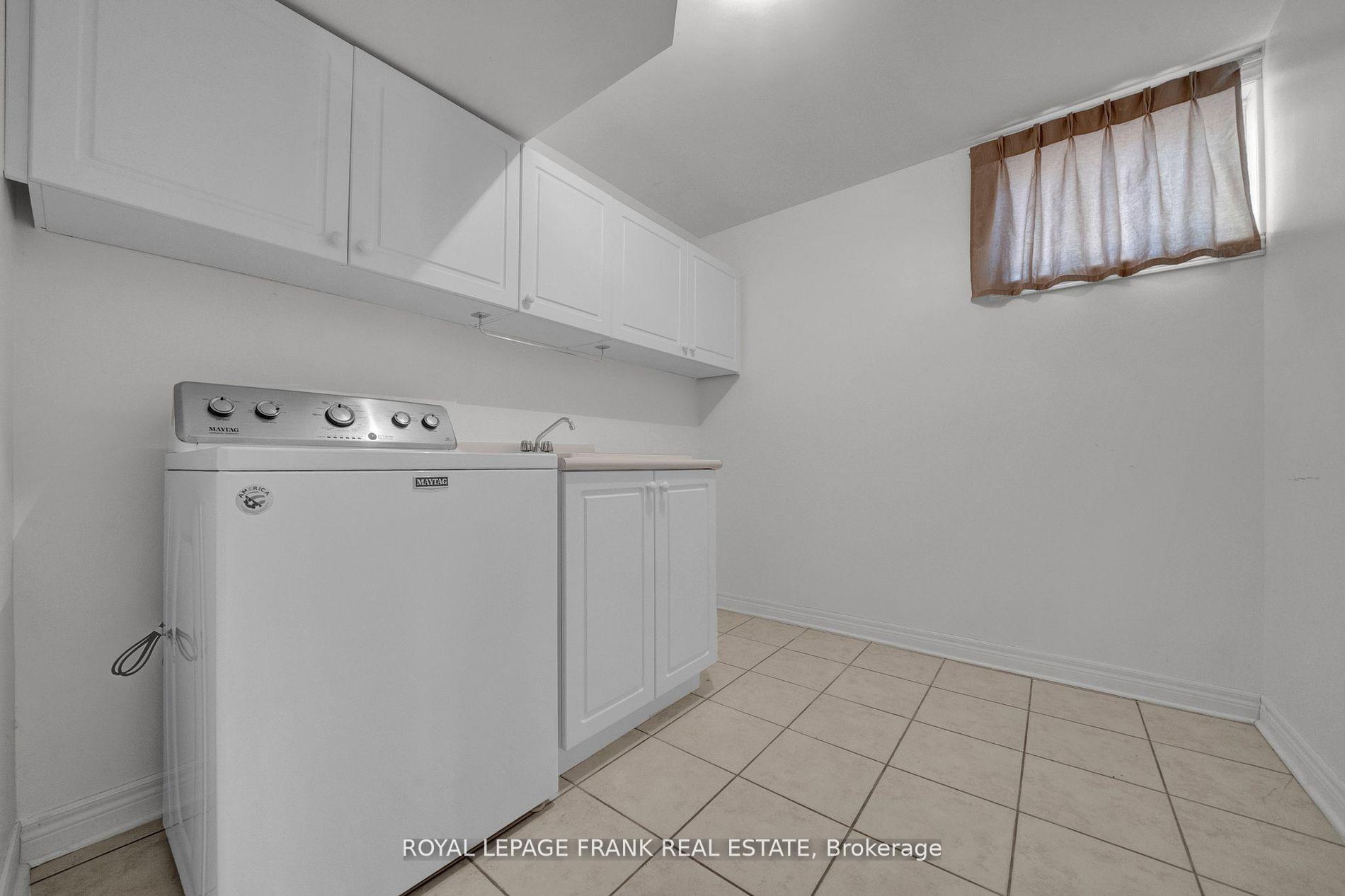 Photo 19 of 45 Valleycrest Drive, Clarington, Courtice — HOMEH