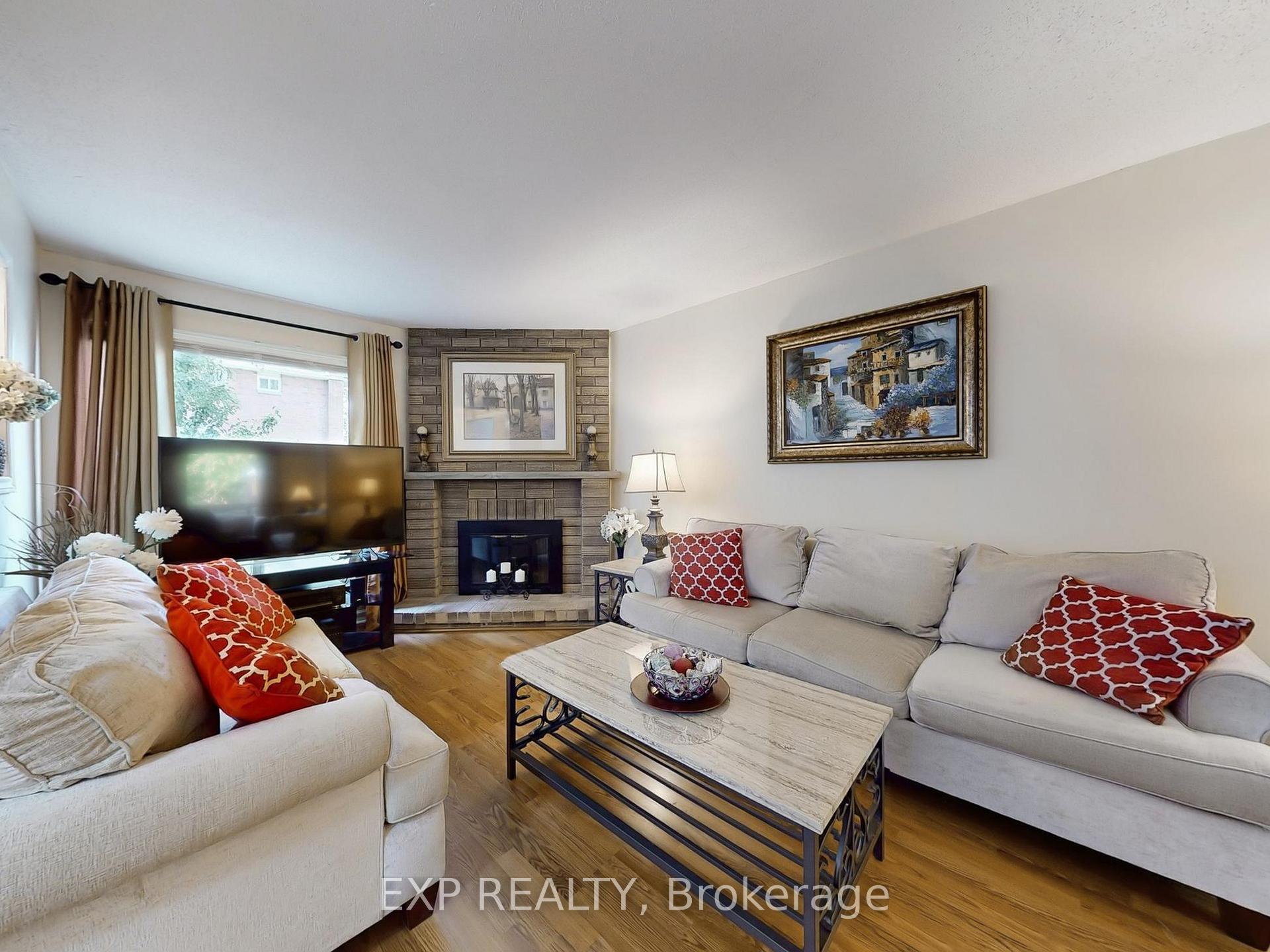 Photo 13 of 12 Ventris Drive, Ajax, Central West — HOMEH