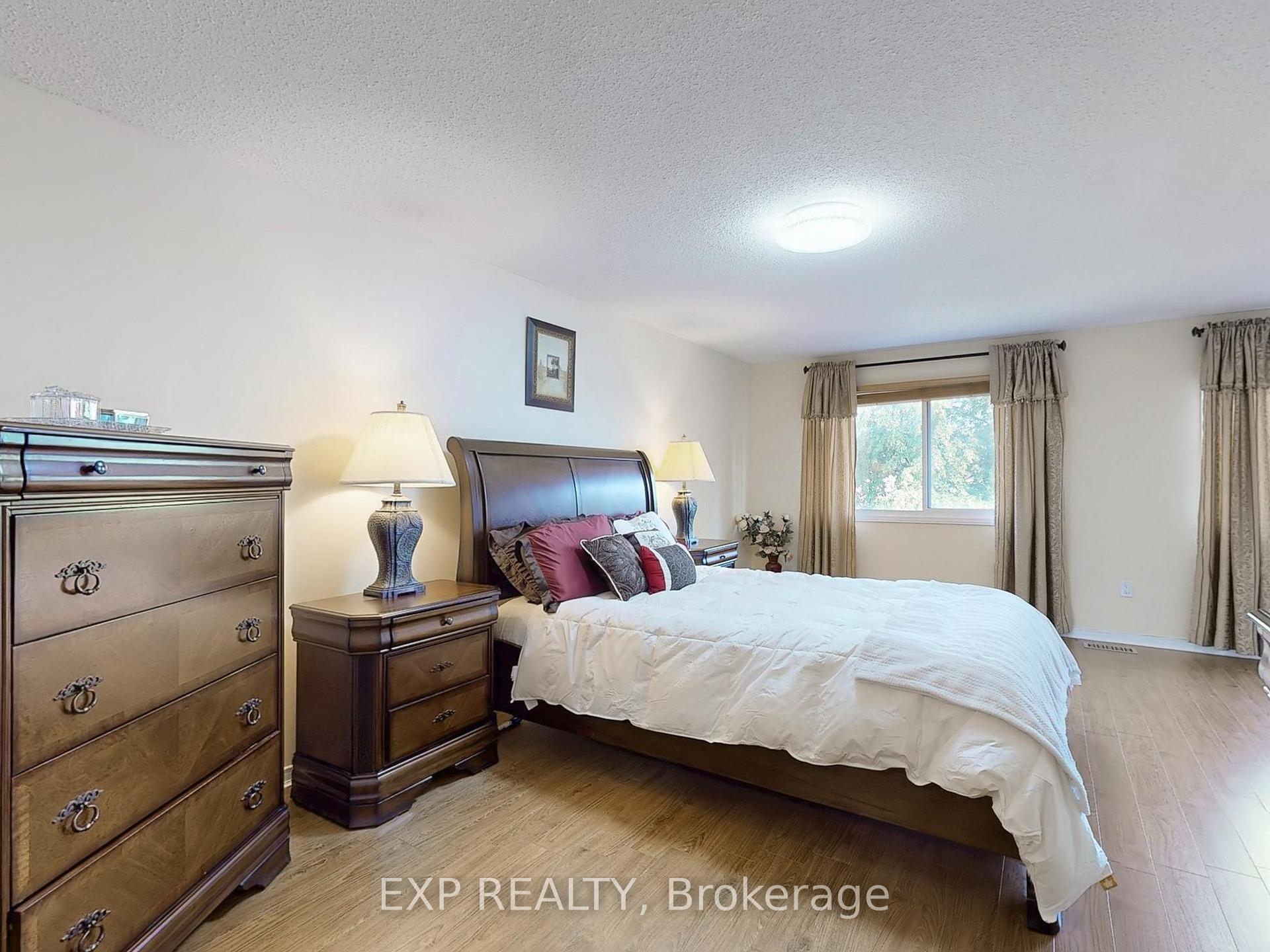 Photo 21 of 12 Ventris Drive, Ajax, Central West — HOMEH
