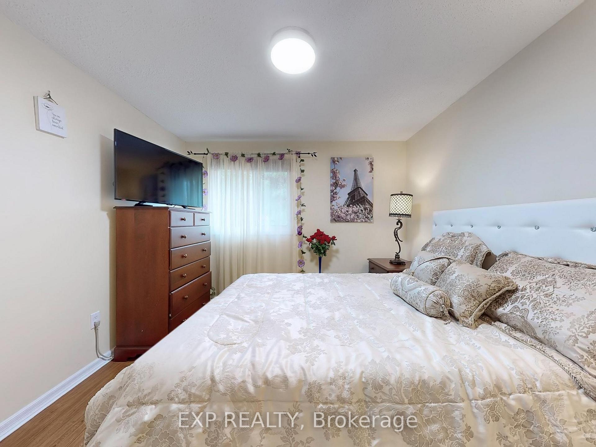 Photo 26 of 12 Ventris Drive, Ajax, Central West — HOMEH