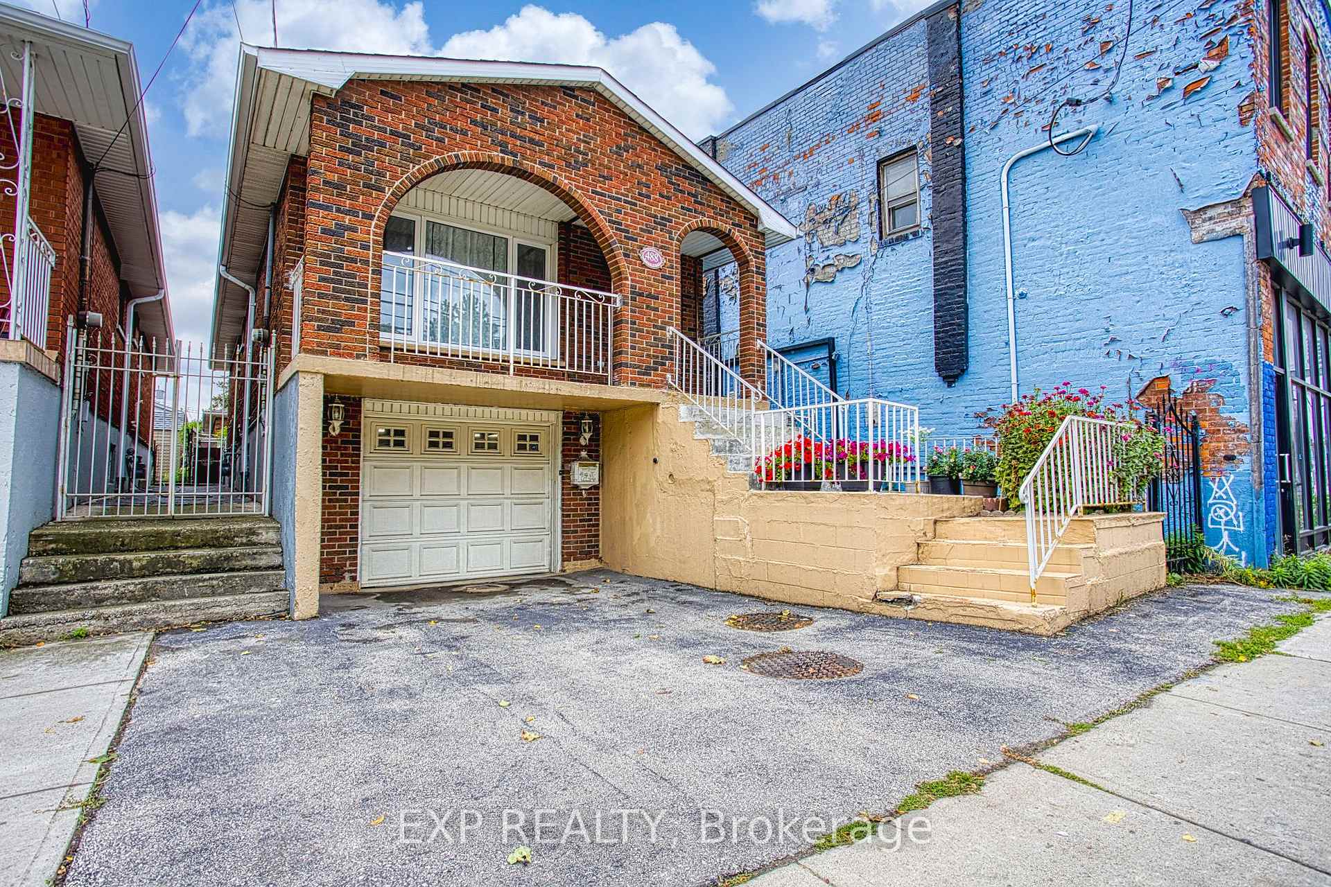 Photo 2 of 488 Barton Street E, Hamilton, Gibson — HOMEH