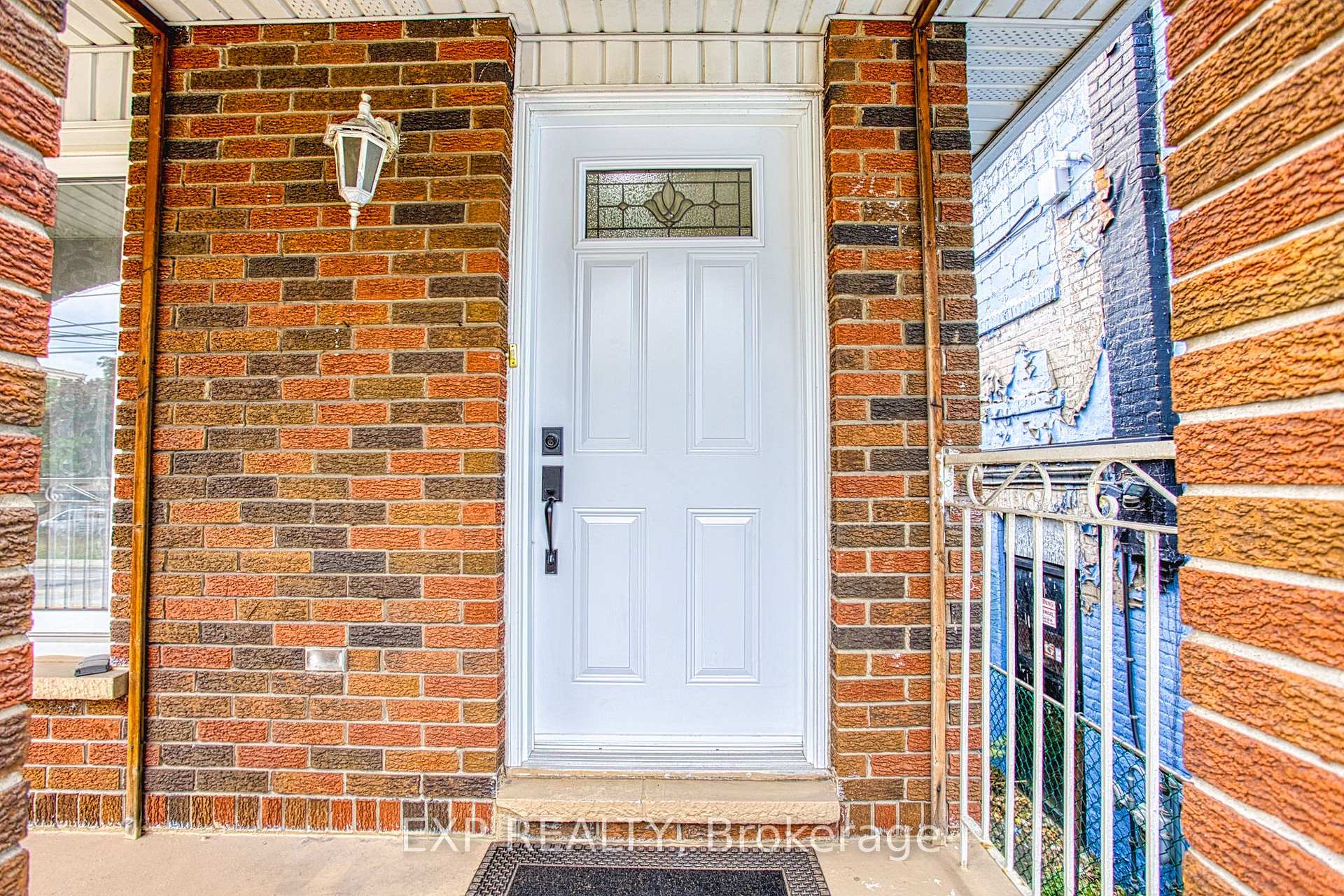 Photo 6 of 488 Barton Street E, Hamilton, Gibson — HOMEH