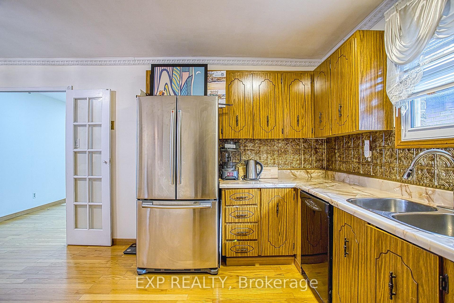 Photo 14 of 488 Barton Street E, Hamilton, Gibson — HOMEH