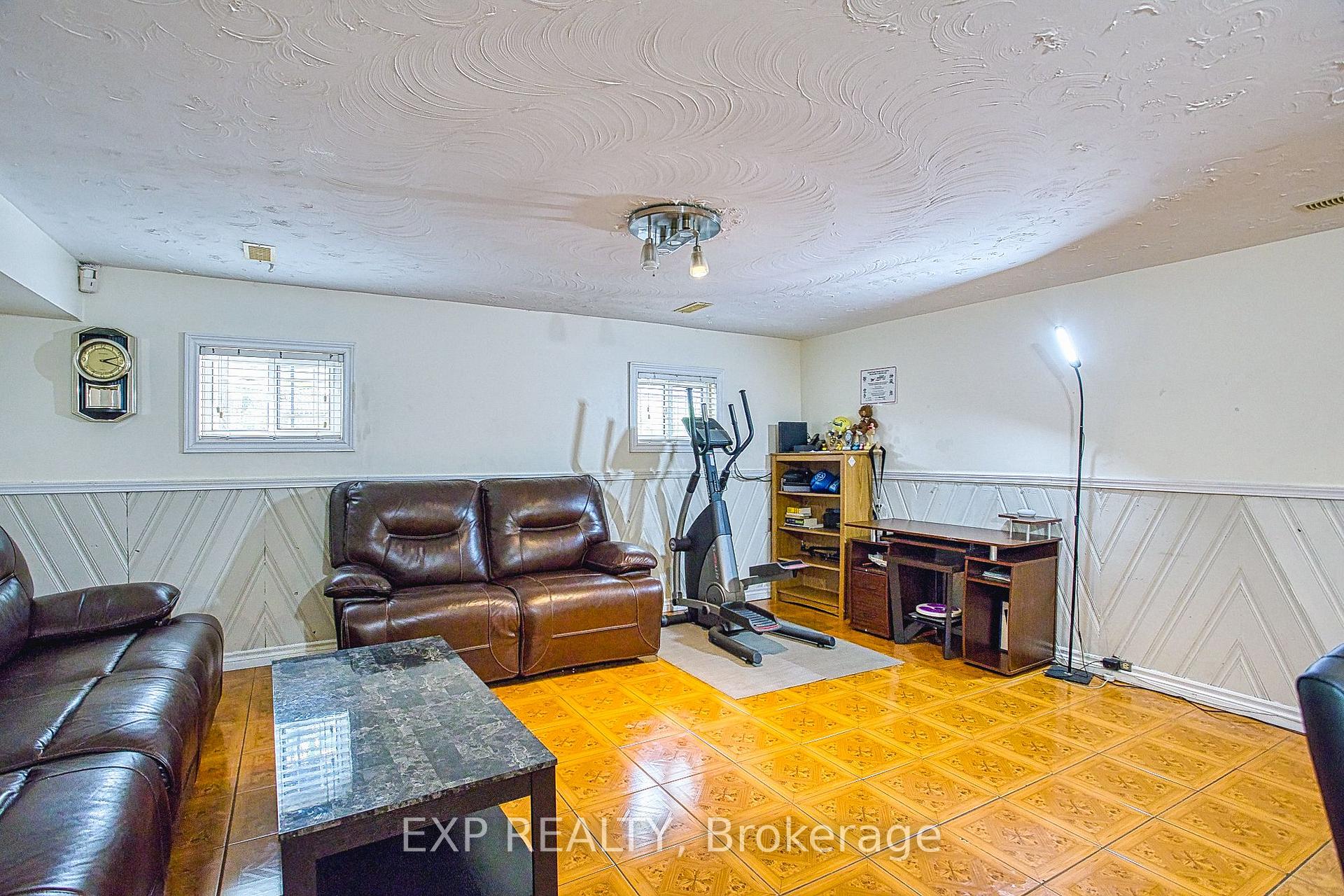 Photo 22 of 488 Barton Street E, Hamilton, Gibson — HOMEH