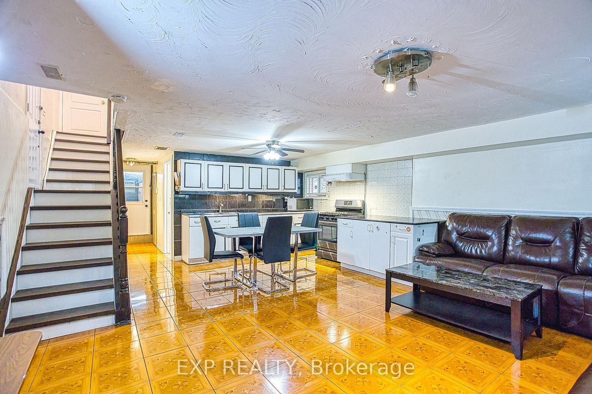 Photo 23 of 488 Barton Street E, Hamilton, Gibson — HOMEH