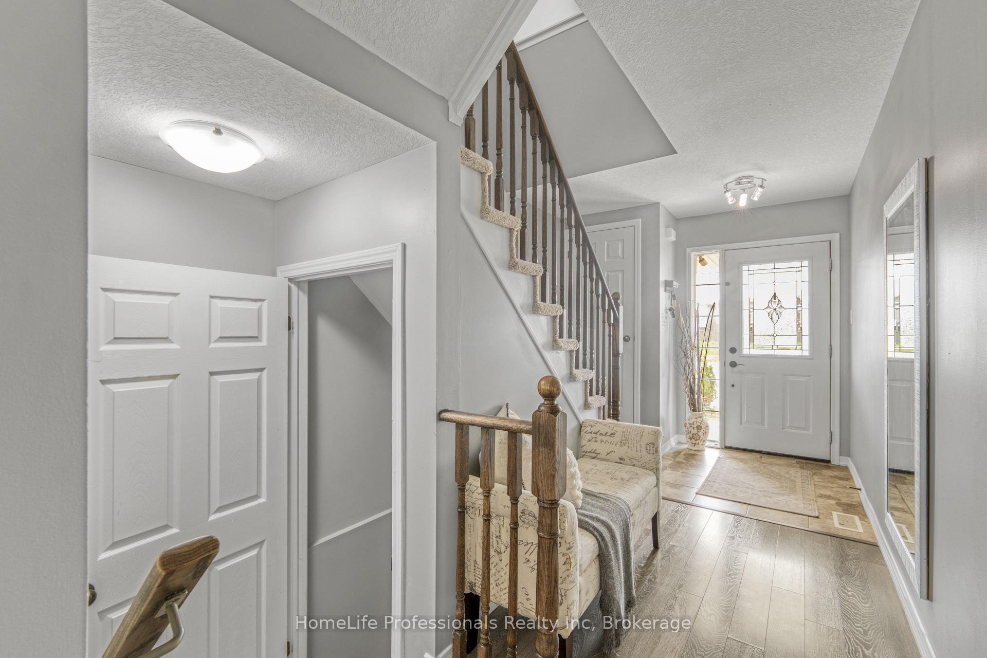 Photo 33 of 186 Whitwell Way, Hamilton, Binbrook — HOMEH