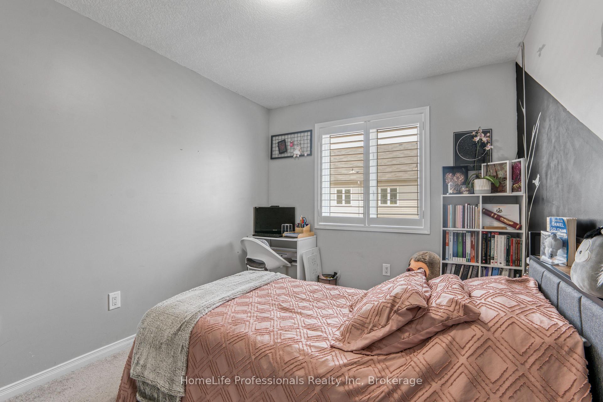 Photo 41 of 186 Whitwell Way, Hamilton, Binbrook — HOMEH