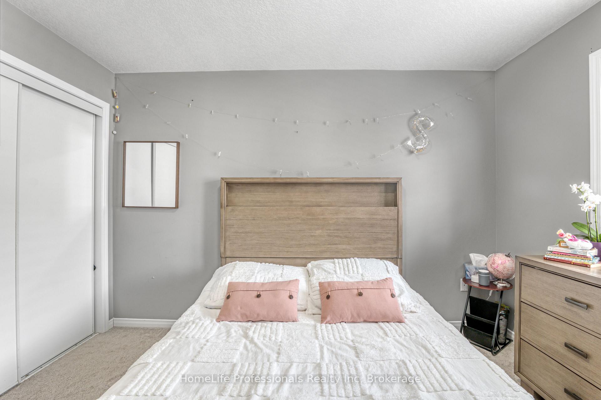 Photo 43 of 186 Whitwell Way, Hamilton, Binbrook — HOMEH