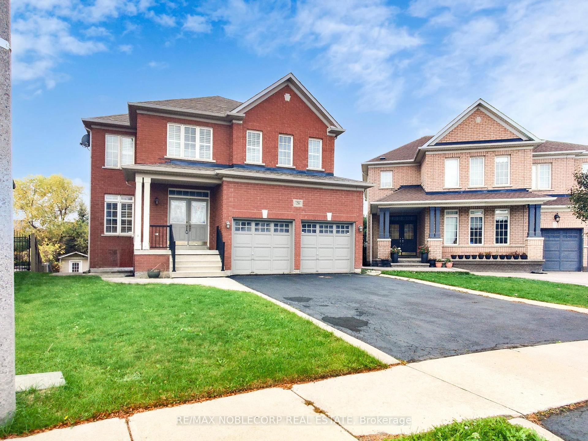 Front of 28 Laurentide Crescent