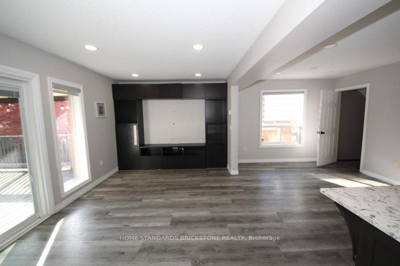 Photo 9 of 123 Kerwood Drive, Cambridge — HOMEH