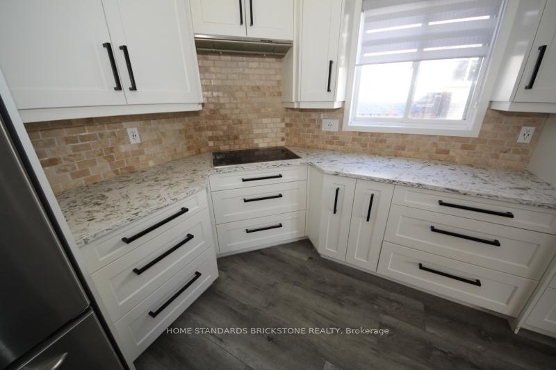 Photo 10 of 123 Kerwood Drive, Cambridge — HOMEH