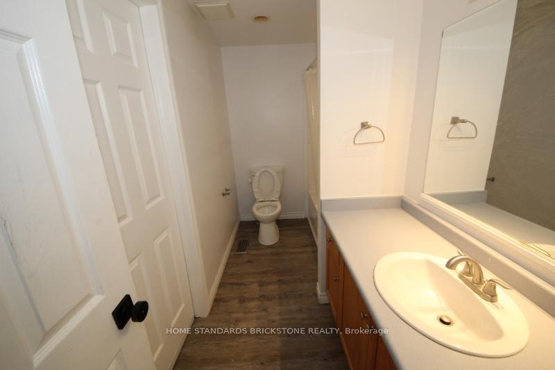 Photo 18 of 123 Kerwood Drive, Cambridge — HOMEH