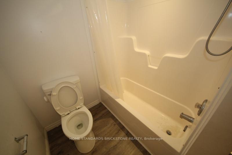 Photo 19 of 123 Kerwood Drive, Cambridge — HOMEH
