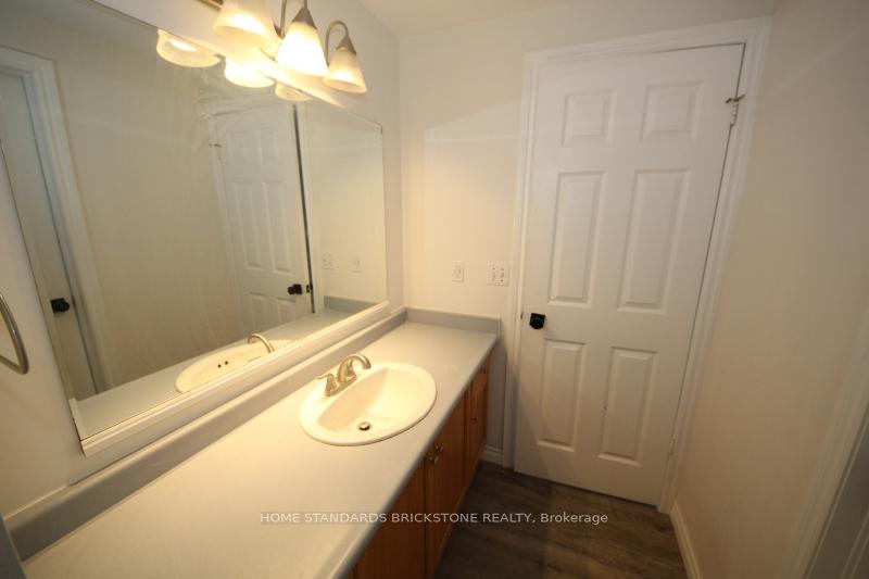 Photo 21 of 123 Kerwood Drive, Cambridge — HOMEH