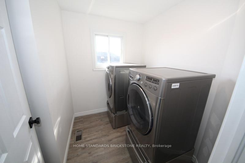 Photo 22 of 123 Kerwood Drive, Cambridge — HOMEH