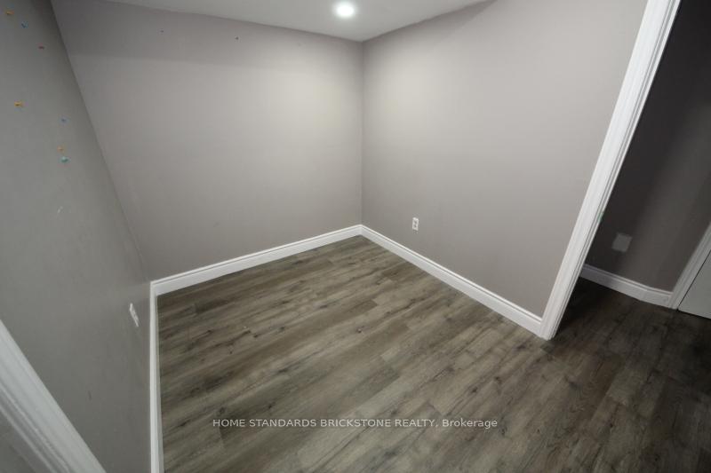 Photo 32 of 123 Kerwood Drive, Cambridge — HOMEH
