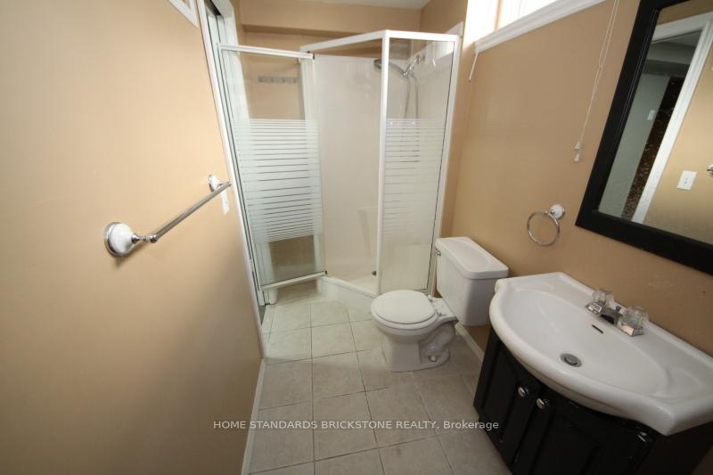 Photo 34 of 123 Kerwood Drive, Cambridge — HOMEH
