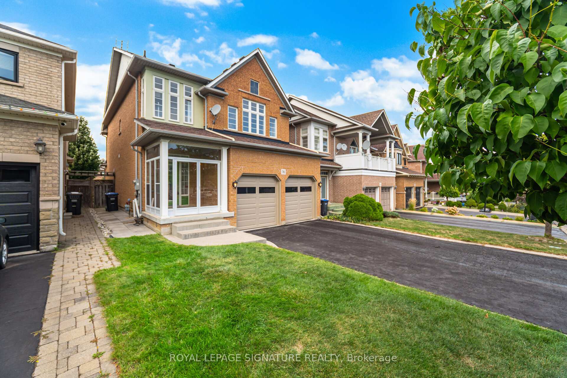 Photo 5 of 16 Aria Lane, Brampton, Bramalea North Industrial — HOMEH