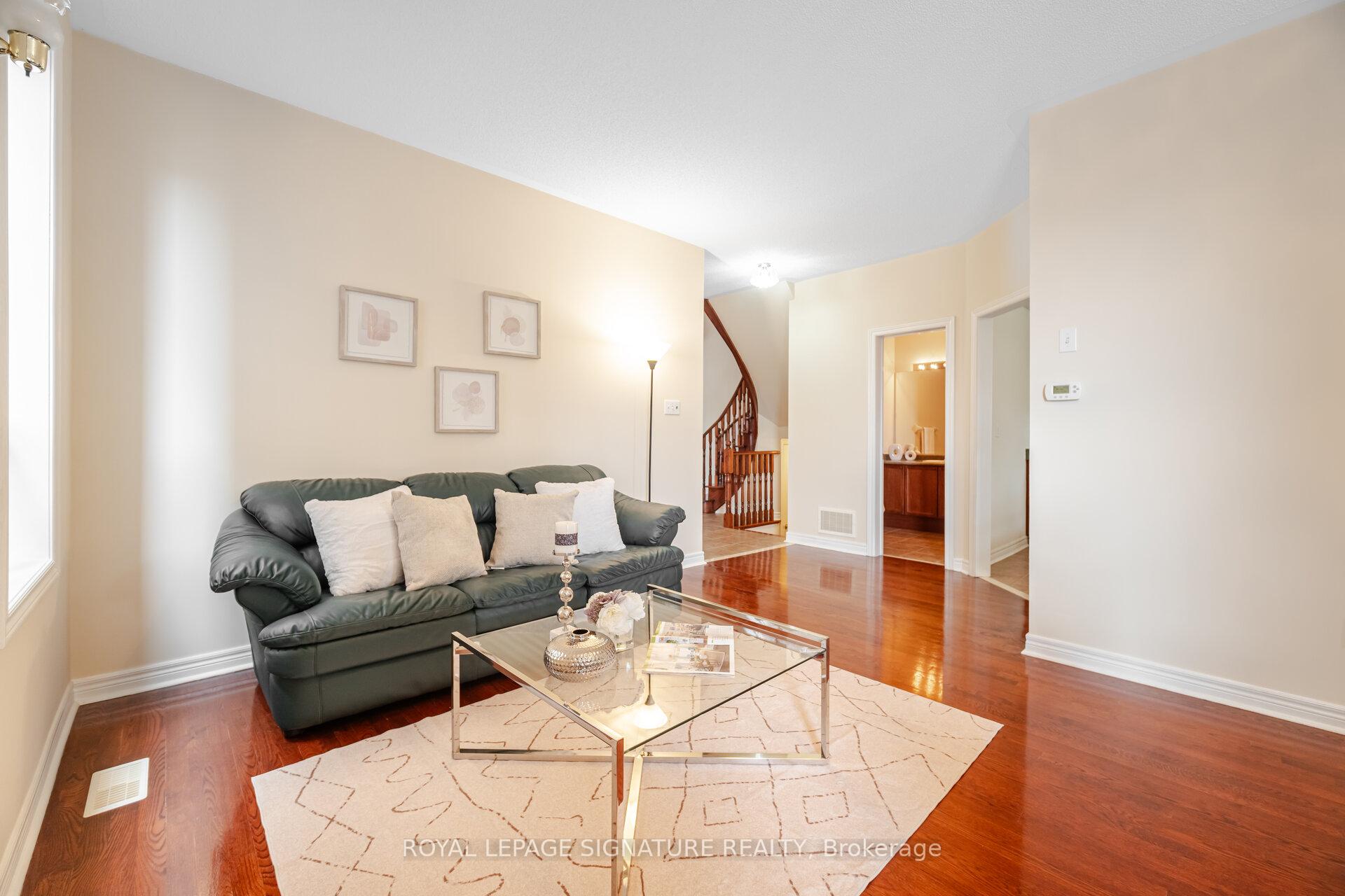 Photo 11 of 16 Aria Lane, Brampton, Bramalea North Industrial — HOMEH