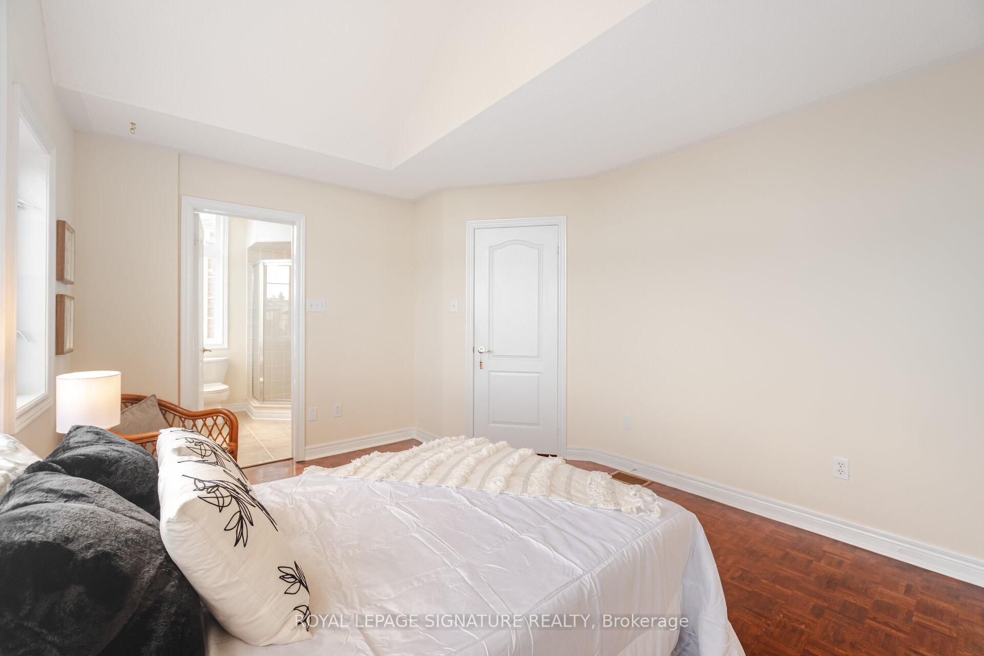 Photo 34 of 16 Aria Lane, Brampton, Bramalea North Industrial — HOMEH
