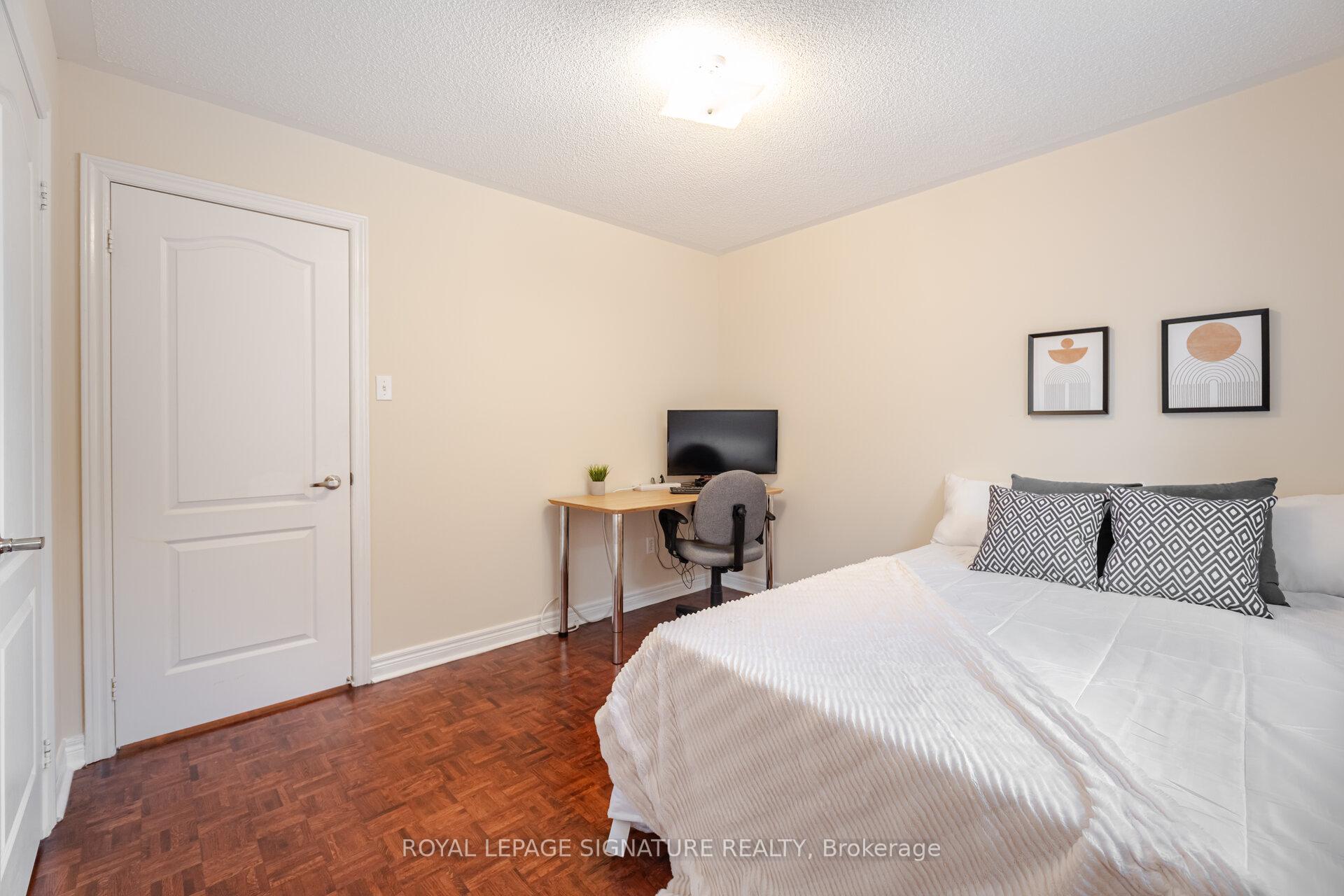 Photo 39 of 16 Aria Lane, Brampton, Bramalea North Industrial — HOMEH