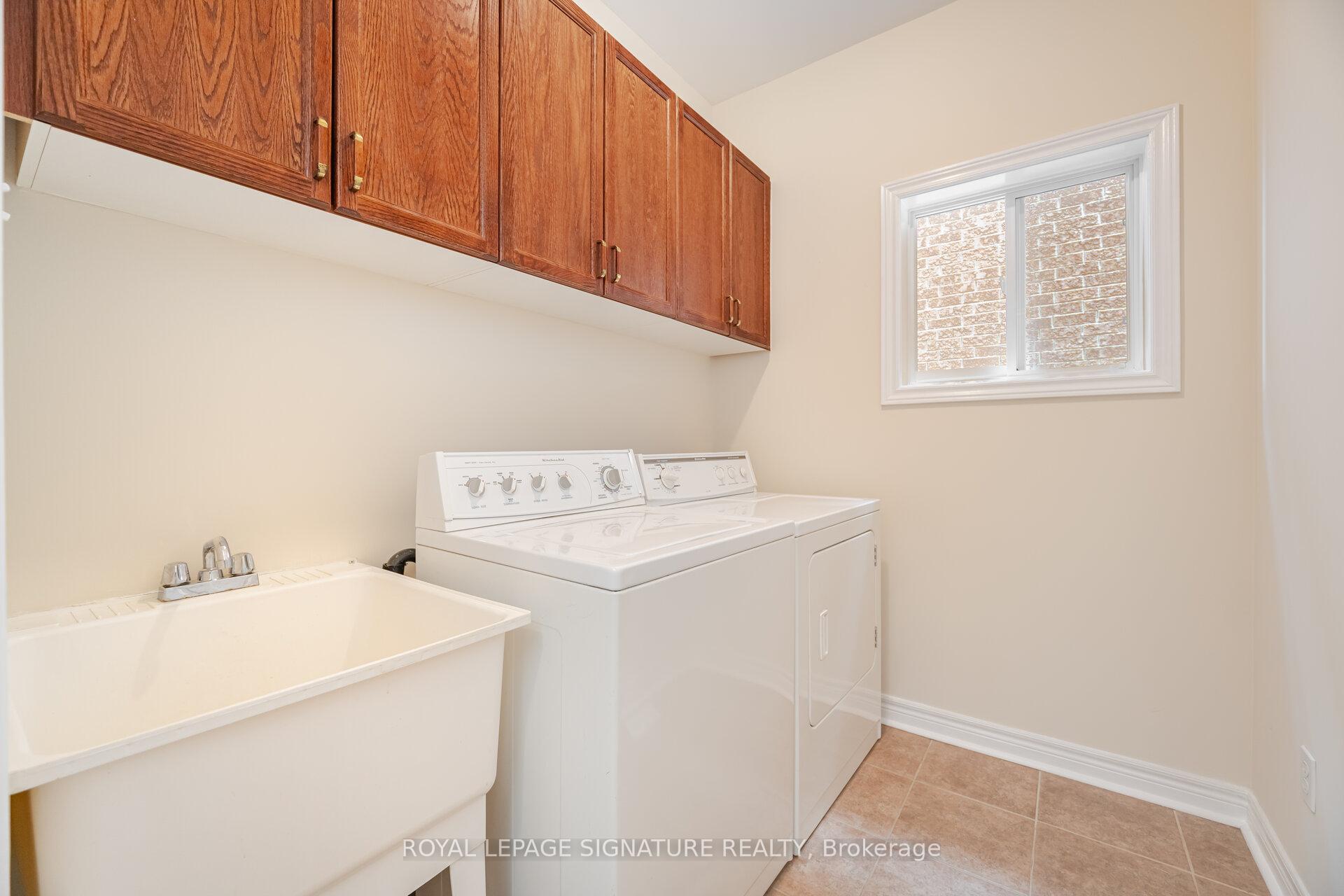 Photo 41 of 16 Aria Lane, Brampton, Bramalea North Industrial — HOMEH
