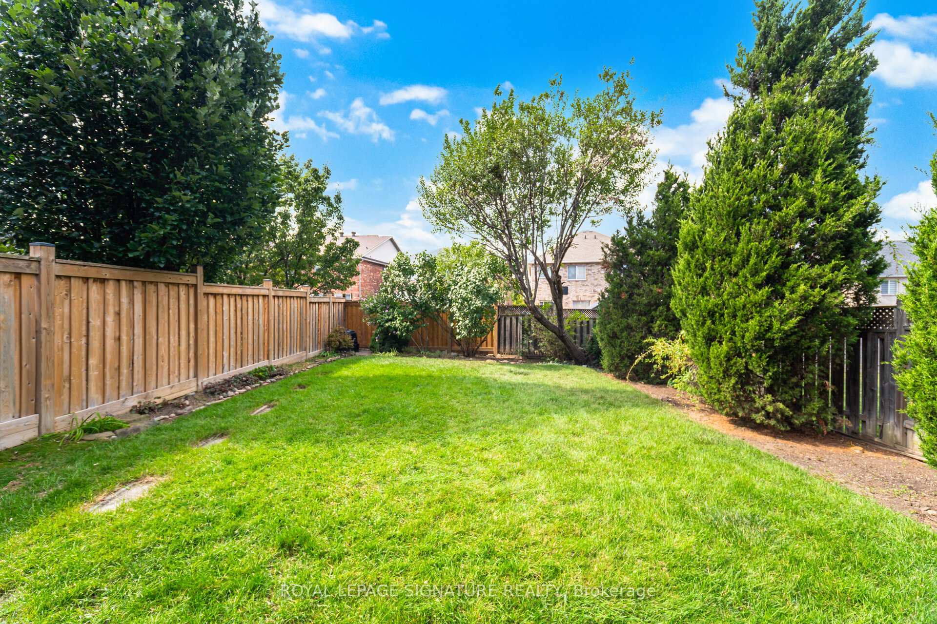 Photo 42 of 16 Aria Lane, Brampton, Bramalea North Industrial — HOMEH