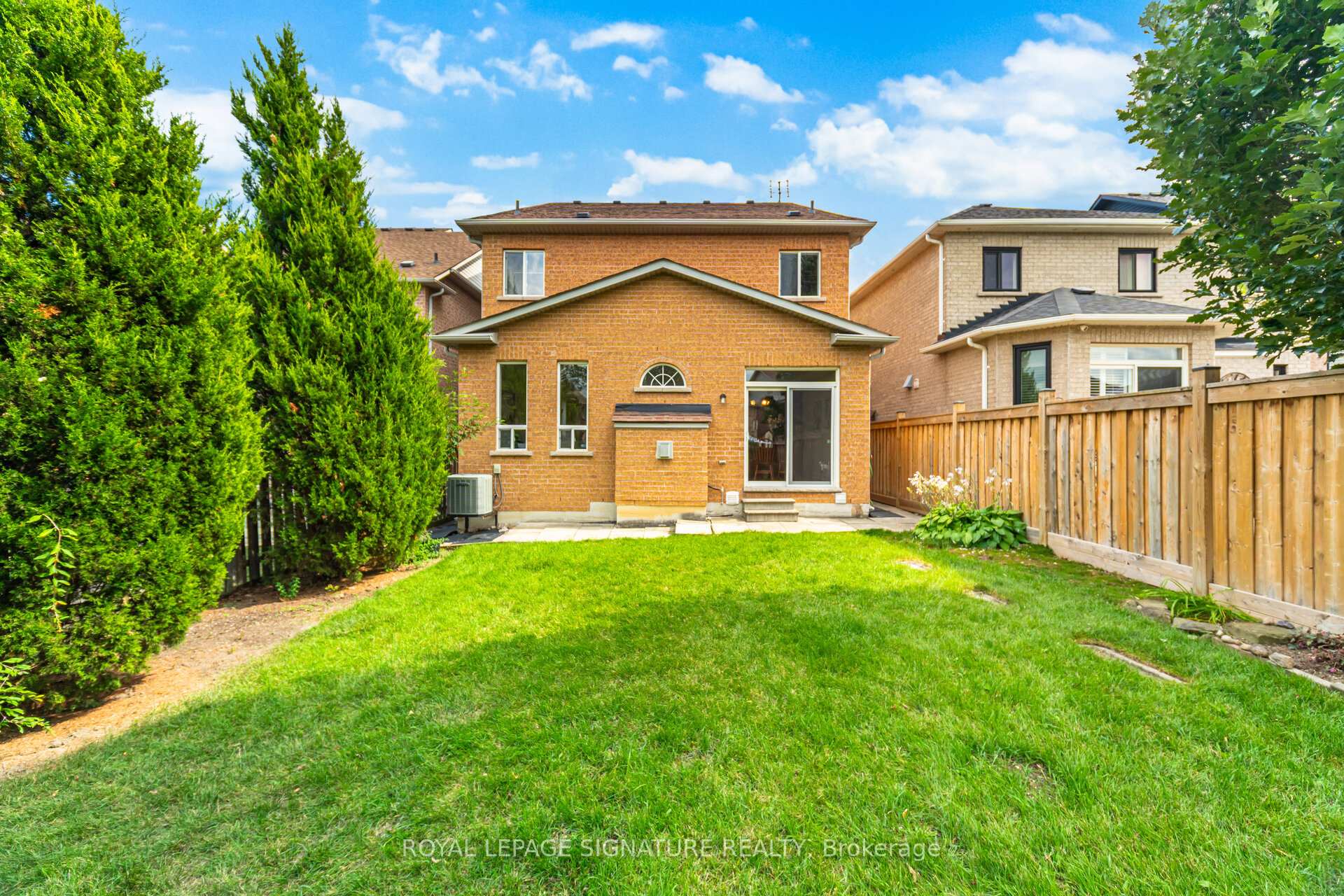 Photo 44 of 16 Aria Lane, Brampton, Bramalea North Industrial — HOMEH