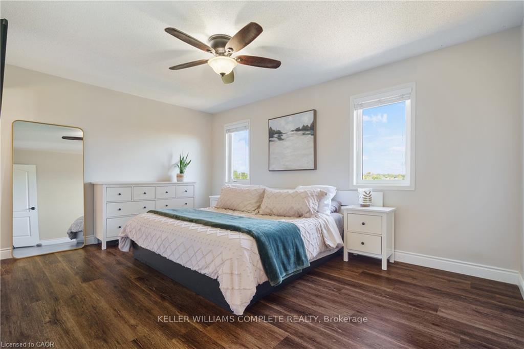 Photo 23 of 44 Grassyplain Drive, Hamilton, Rural Glanbrook — HOMEH