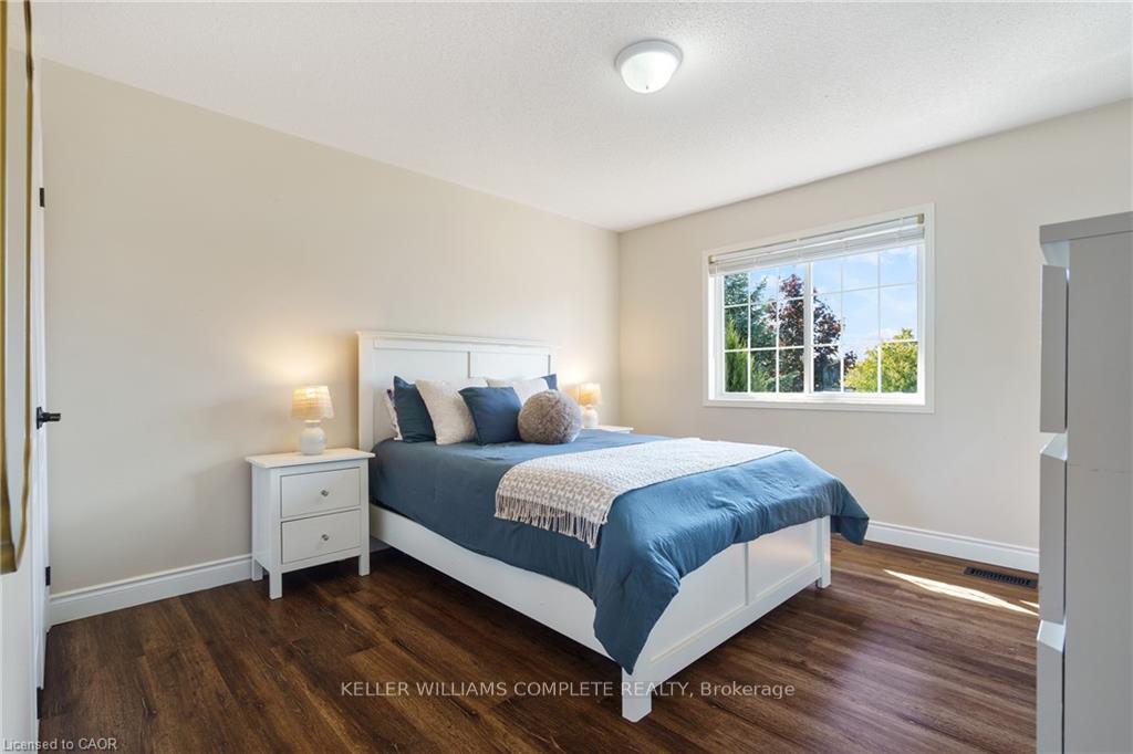Photo 28 of 44 Grassyplain Drive, Hamilton, Rural Glanbrook — HOMEH