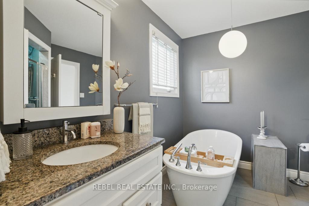 Photo 21 of 258 Andrew Street, Clarington, Newcastle — HOMEH