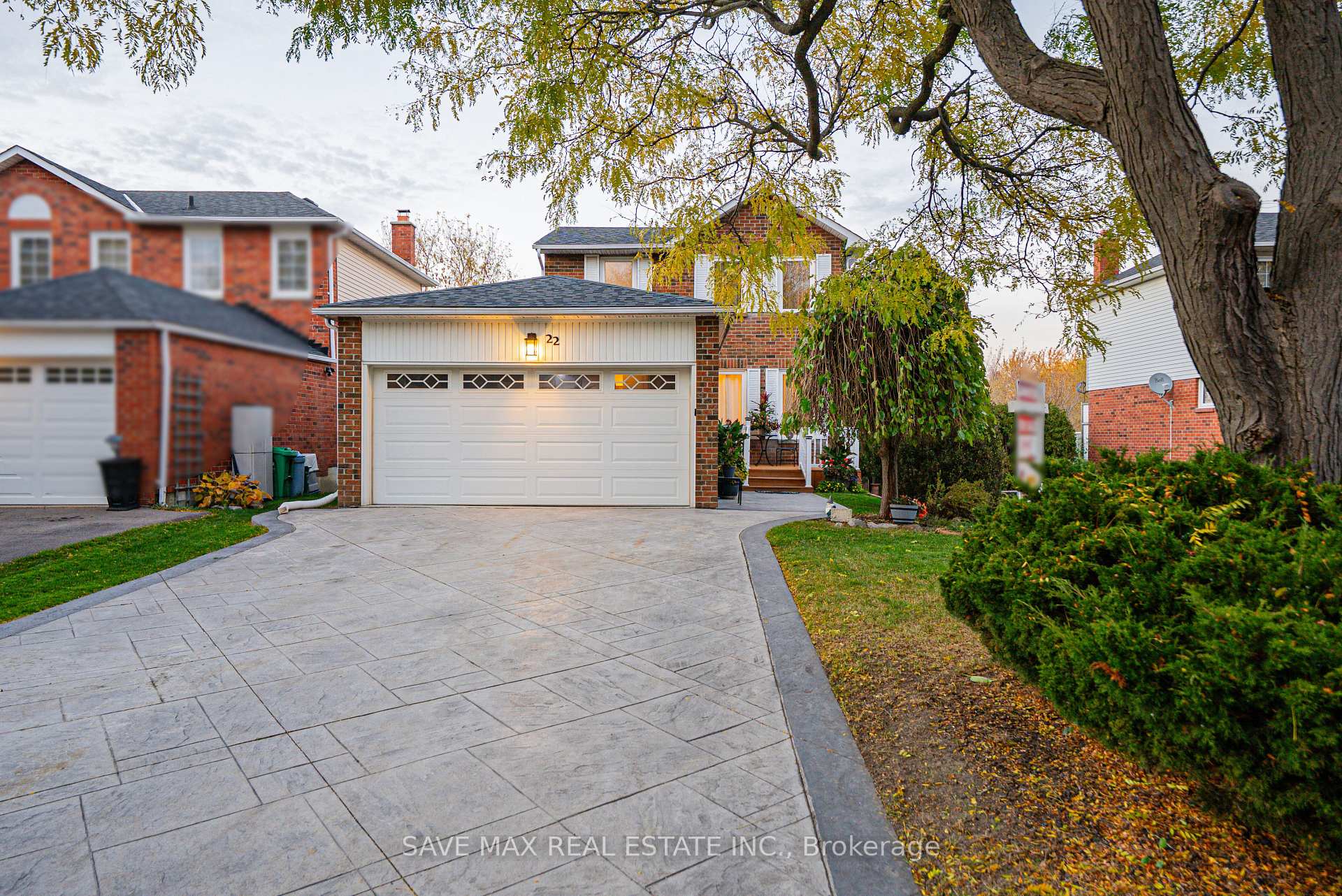 Photo 1 of 22 Marengo Court, Brampton, Central Park — HOMEH