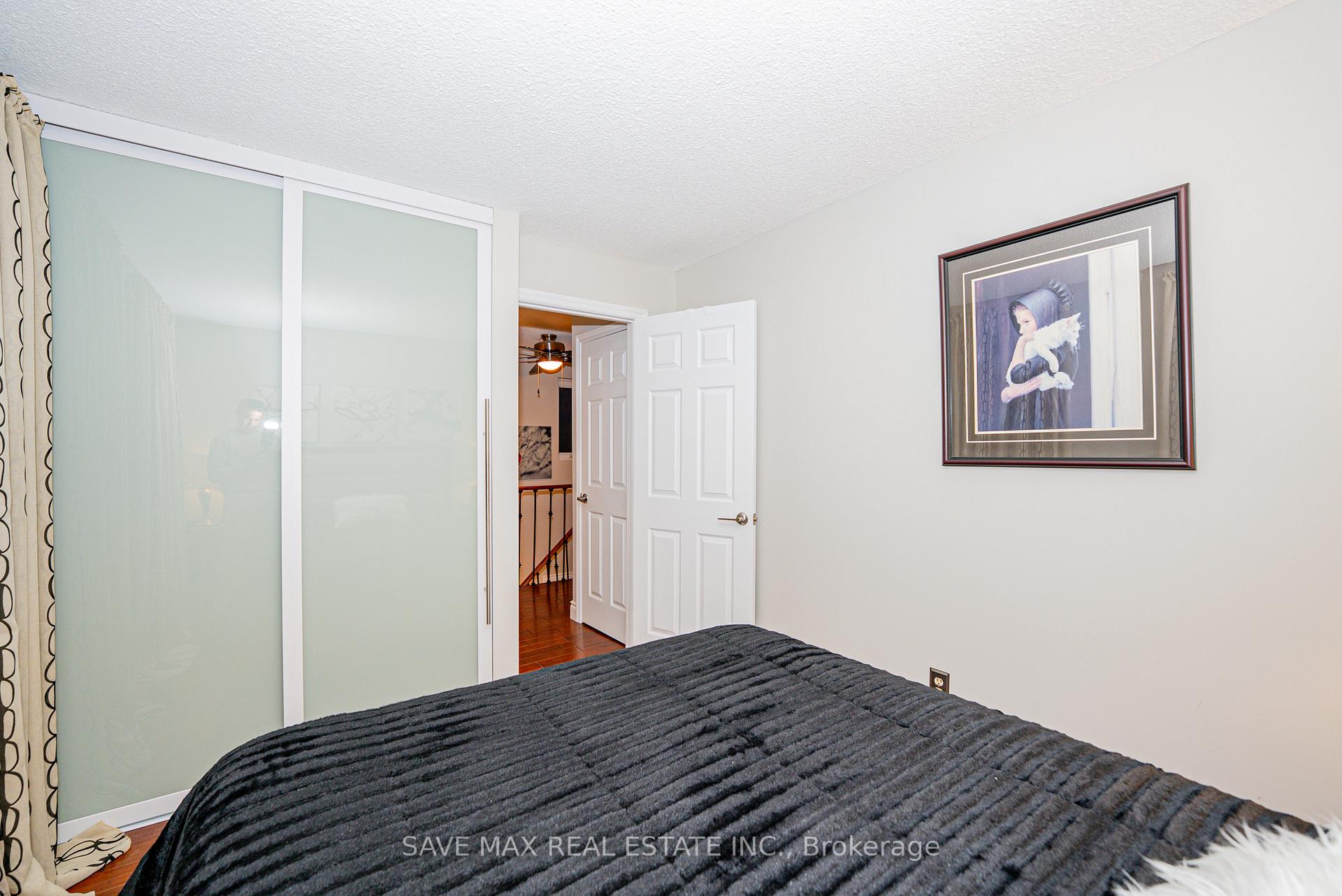 Photo 17 of 22 Marengo Court, Brampton, Central Park — HOMEH