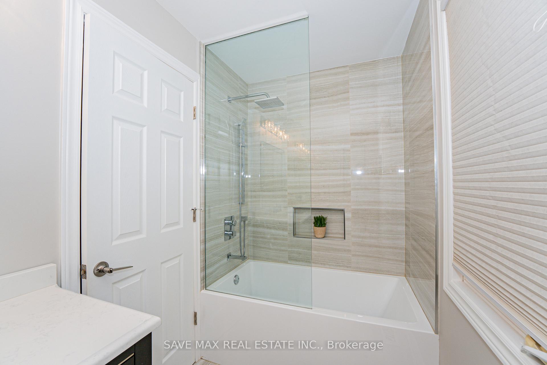Photo 21 of 22 Marengo Court, Brampton, Central Park — HOMEH