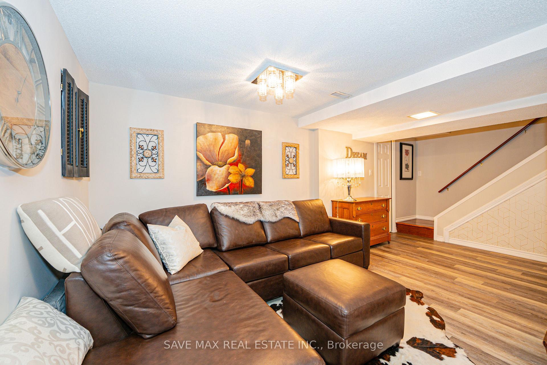Photo 24 of 22 Marengo Court, Brampton, Central Park — HOMEH