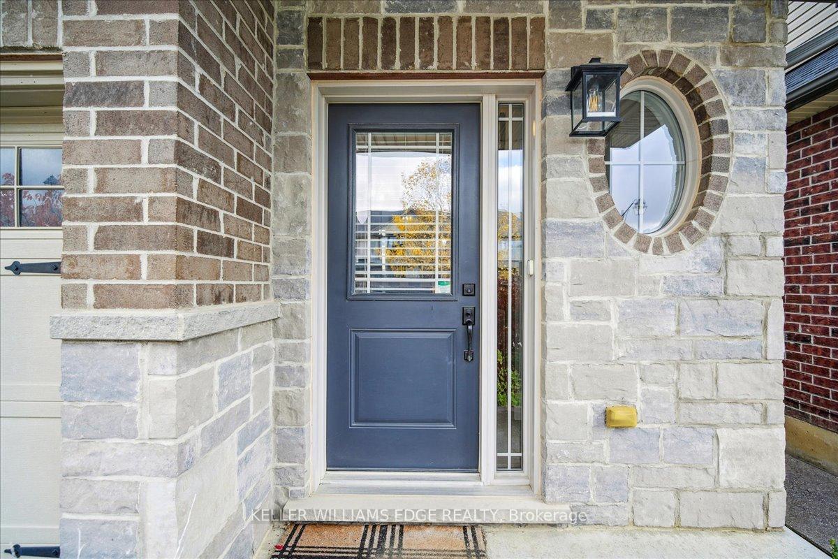 Photo 5 of 103 Cutts Crescent, Hamilton, Binbrook — HOMEH