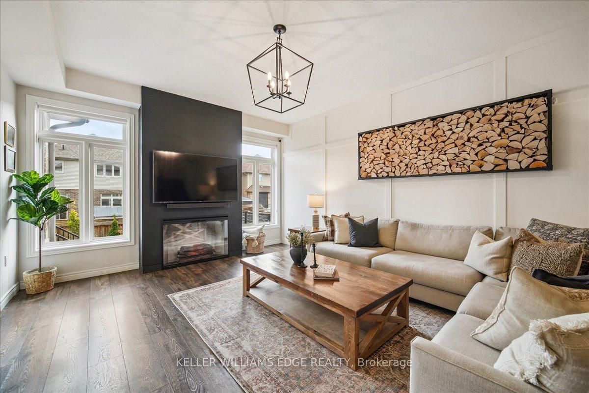 Photo 11 of 103 Cutts Crescent, Hamilton, Binbrook — HOMEH