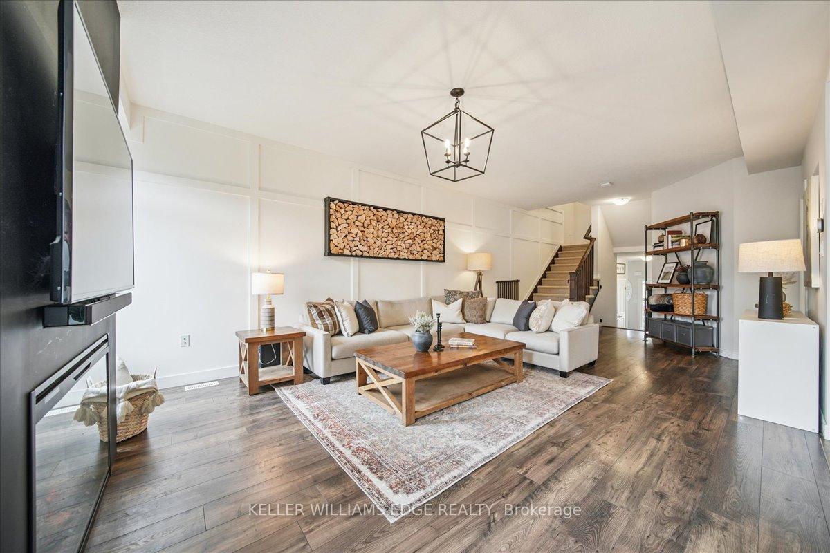 Photo 12 of 103 Cutts Crescent, Hamilton, Binbrook — HOMEH