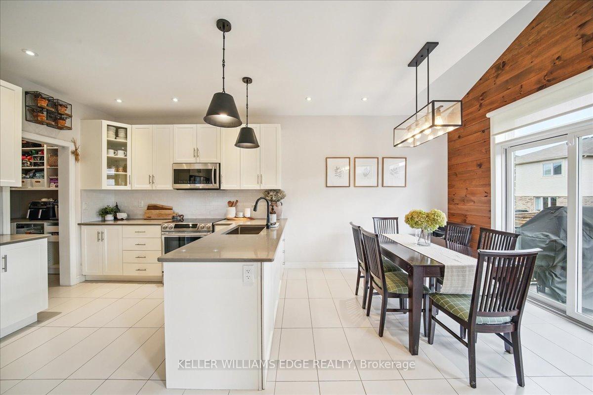 Photo 14 of 103 Cutts Crescent, Hamilton, Binbrook — HOMEH