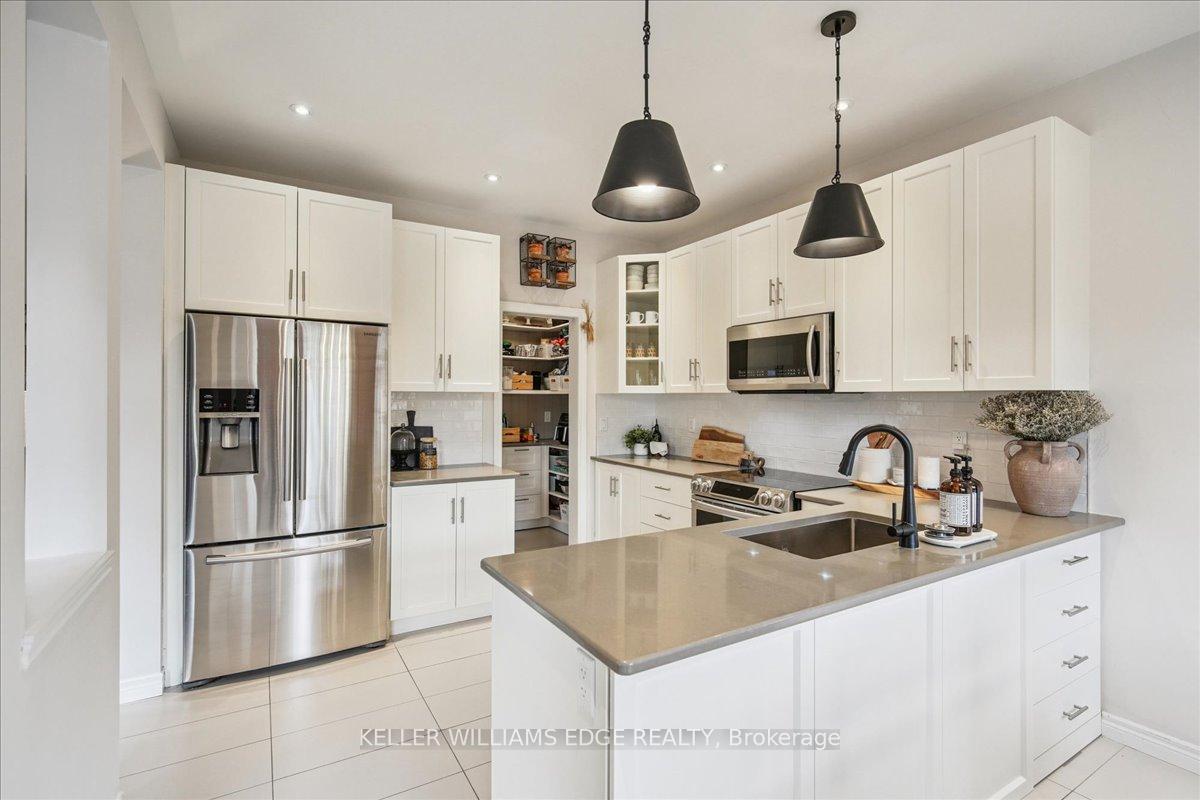 Photo 17 of 103 Cutts Crescent, Hamilton, Binbrook — HOMEH