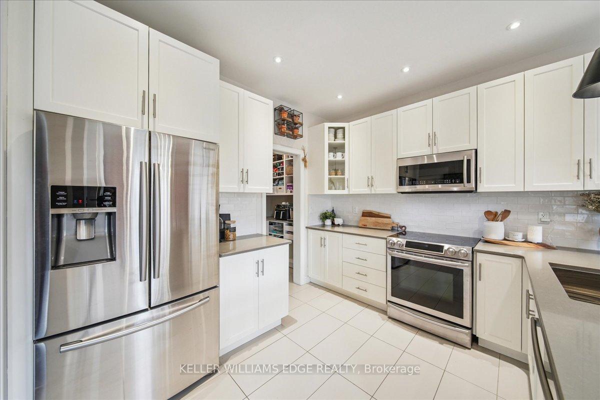 Photo 18 of 103 Cutts Crescent, Hamilton, Binbrook — HOMEH