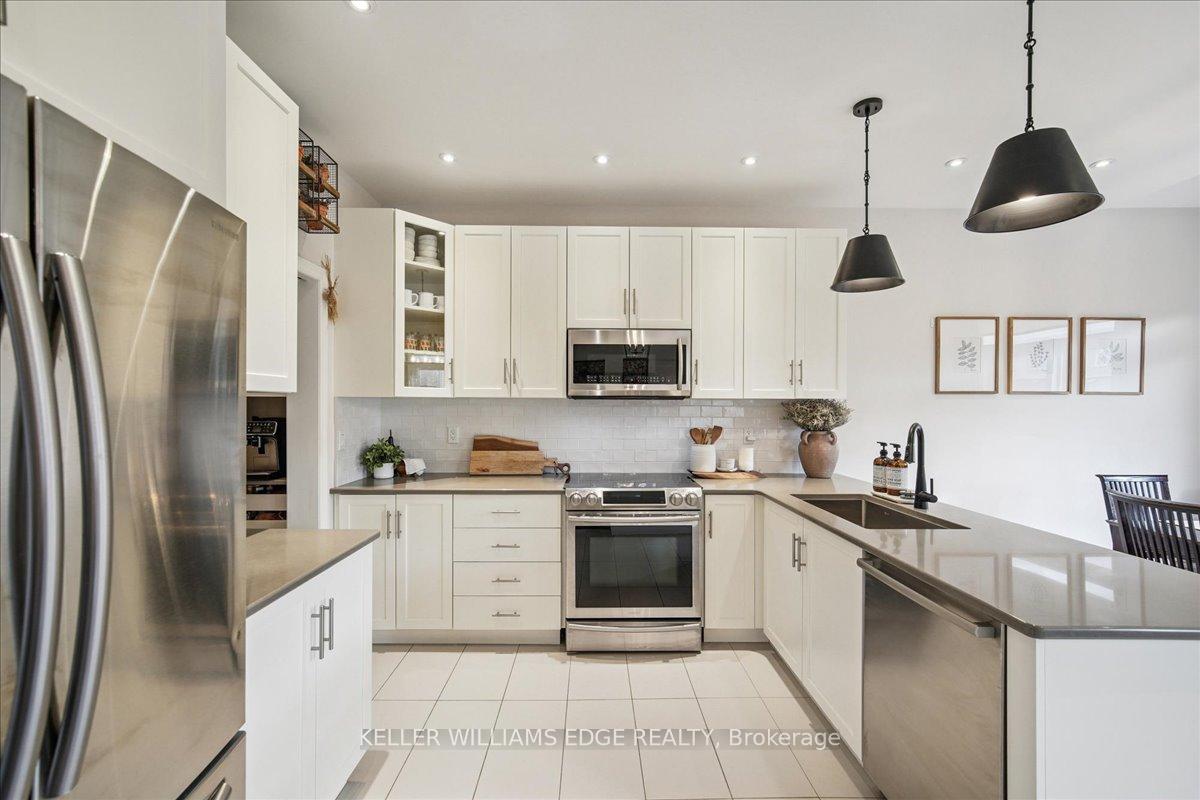 Photo 19 of 103 Cutts Crescent, Hamilton, Binbrook — HOMEH