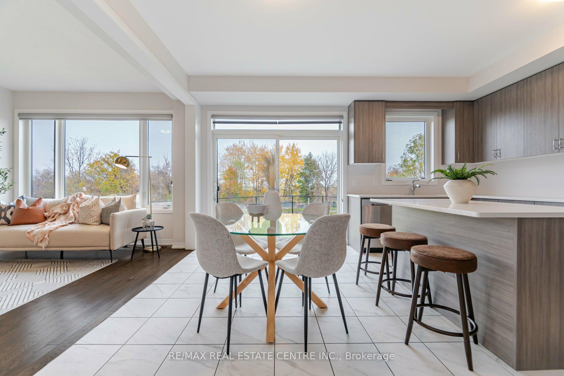 Photo 11 of 115 Crossmore Crescent, Cambridge — HOMEH