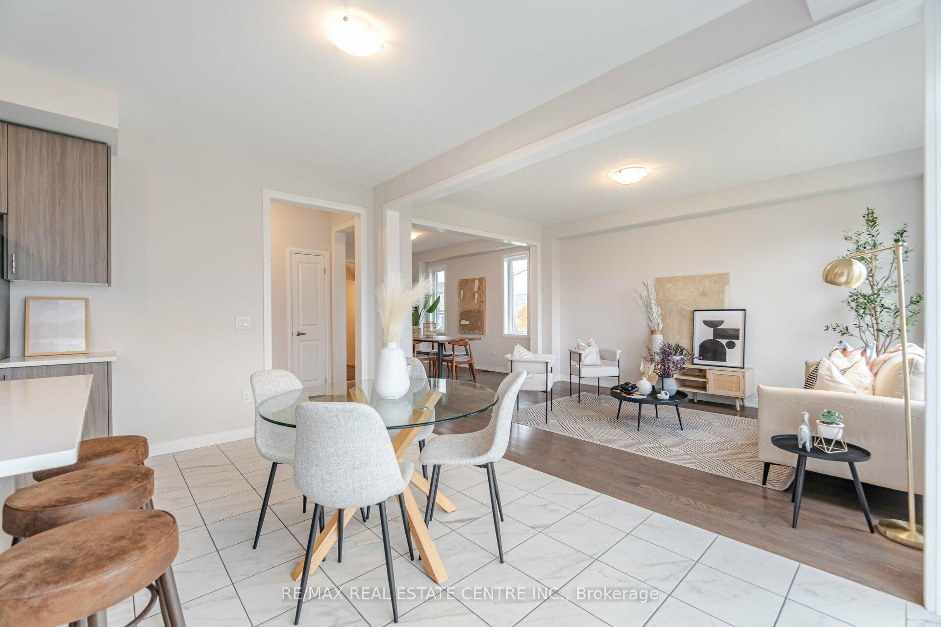 Photo 14 of 115 Crossmore Crescent, Cambridge — HOMEH